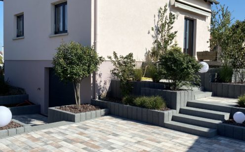 Aménagement en Pavés Agora Corail et Marches blocs Milan - Après travaux